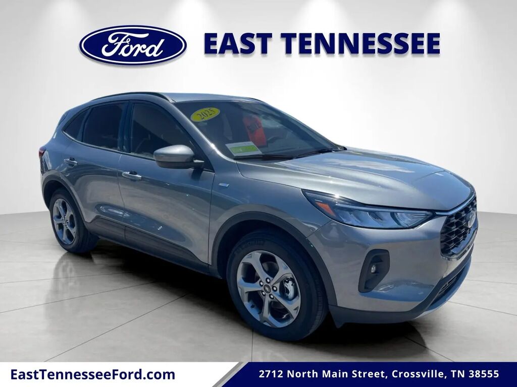 2025 Ford Escape Hybrid ST-Line Select — photo 1 of 13