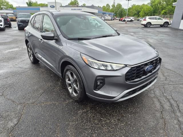 2024 Ford Escape Hybrid ST-Line Select