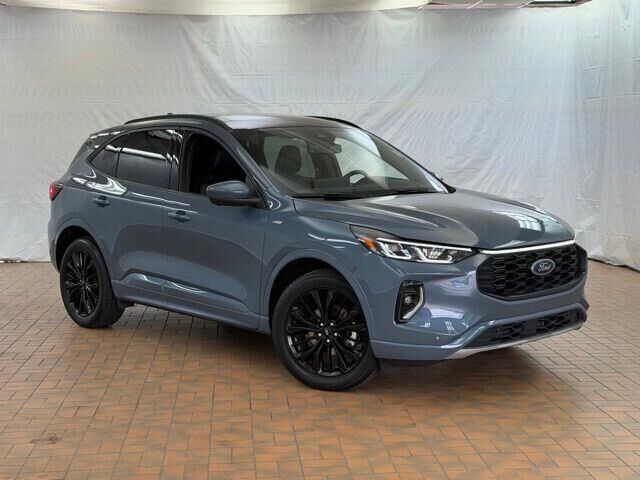 2023 Ford Escape ST-Line Elite
