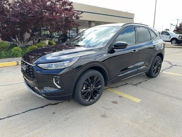 2023 Ford Escape ST-Line Elite