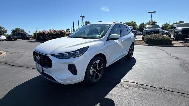 2024 Ford Escape ST-Line Elite