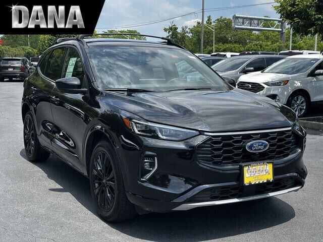 2023 Ford Escape ST-Line Elite