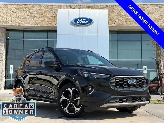2023 Ford Escape ST-Line Elite
