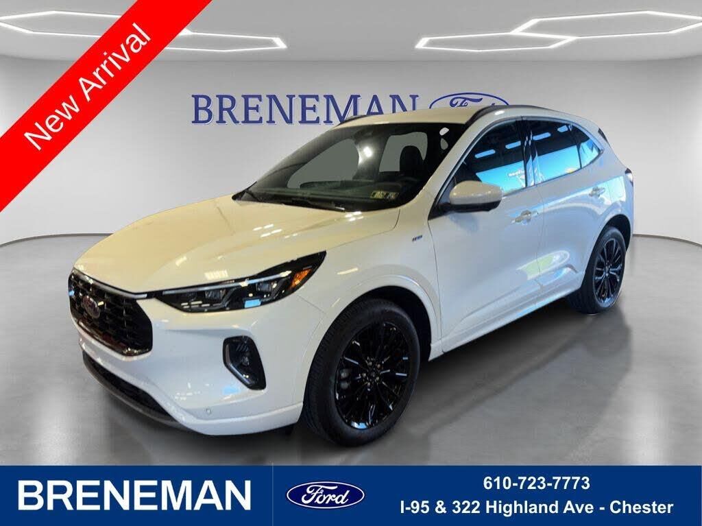 2023 Ford Escape ST-Line Elite — photo 1 of 1