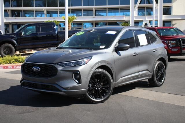 2023 Ford Escape ST-Line Elite — photo 1 of 13