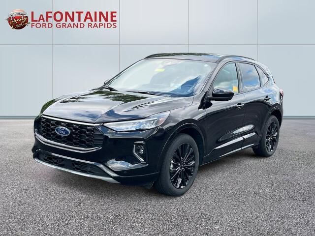 2023 Ford Escape ST-Line Elite