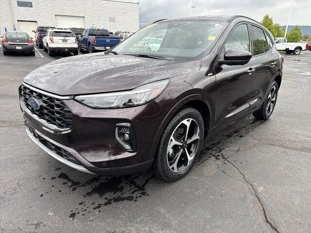 2023 Ford Escape ST-Line Elite