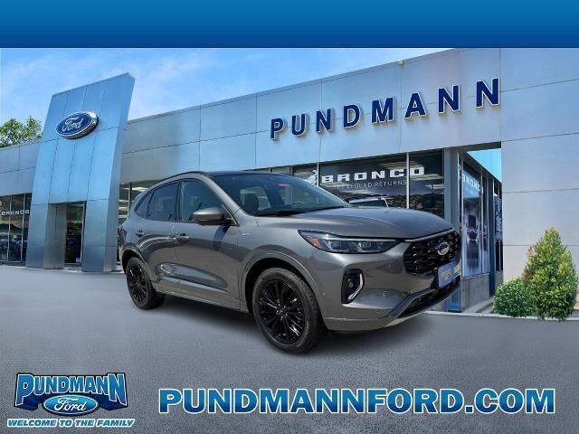 2023 Ford Escape ST-Line Elite