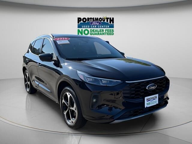 2025 Ford Escape ST-Line Elite