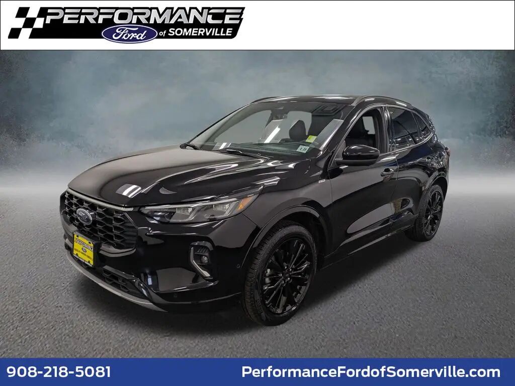2023 Ford Escape ST-Line Elite — photo 1 of 13