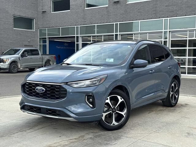 2023 Ford Escape Hybrid ST-Line Elite