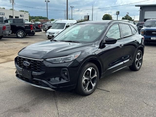 2025 Ford Escape Hybrid ST-Line Elite