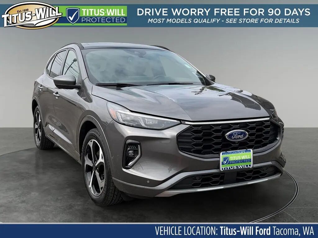 2023 Ford Escape Hybrid ST-Line Elite — photo 1 of 1