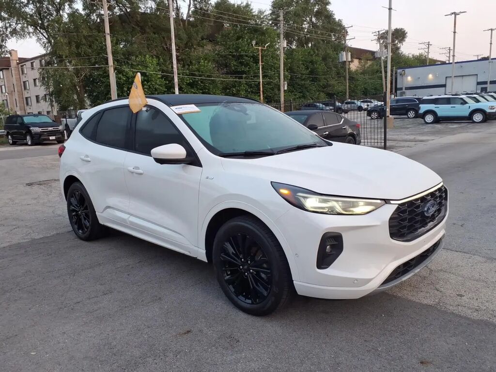 2024 Ford Escape Hybrid ST-Line Elite — photo 1 of 13
