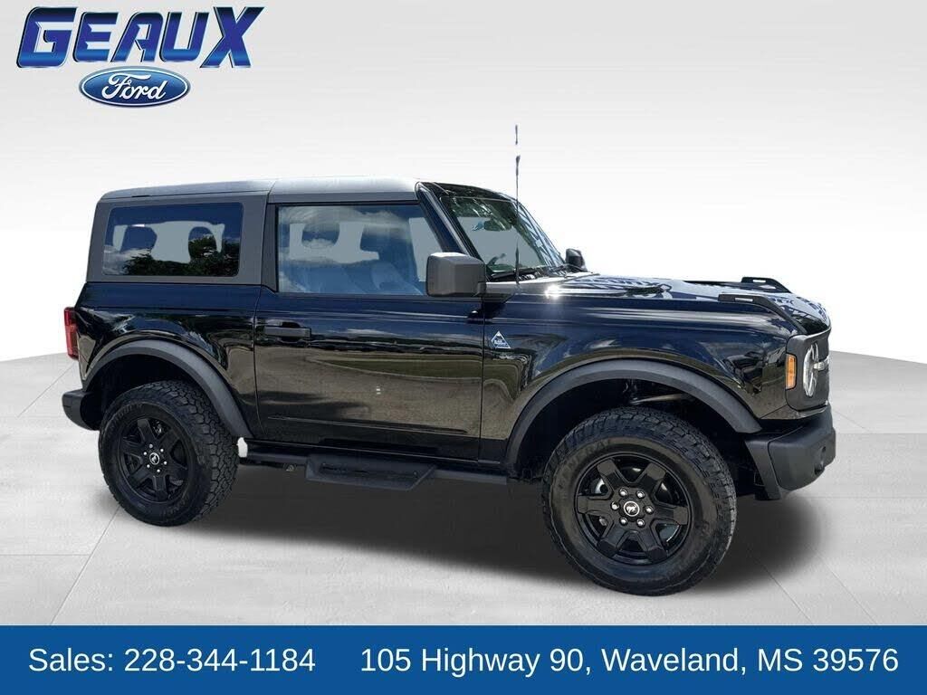 2024 Ford Bronco Black Diamond — photo 1 of 1