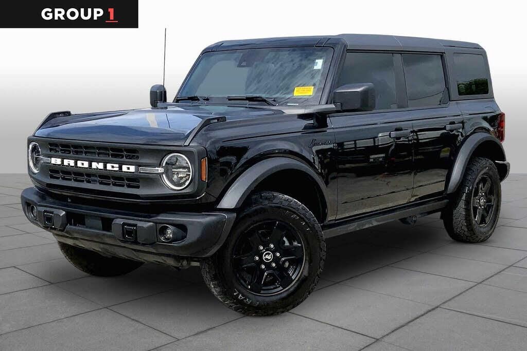 2024 Ford Bronco Black Diamond — photo 1 of 1