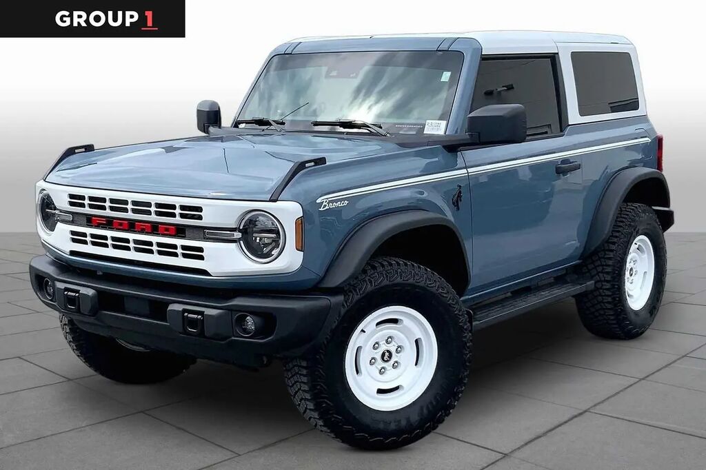 2024 Ford Bronco Heritage Edition — photo 1 of 13