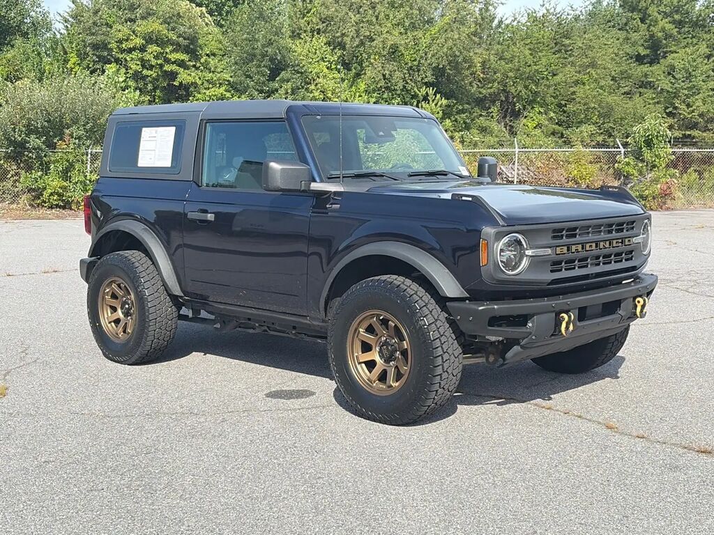 2021 Ford Bronco Base — photo 1 of 13