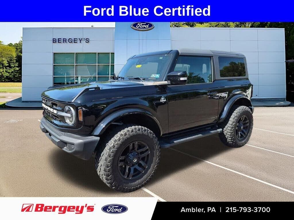 2022 Ford Bronco Outer Banks — photo 1 of 1