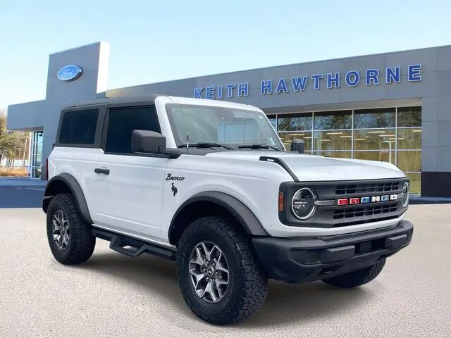 2023 Ford Bronco Base — photo 1 of 13