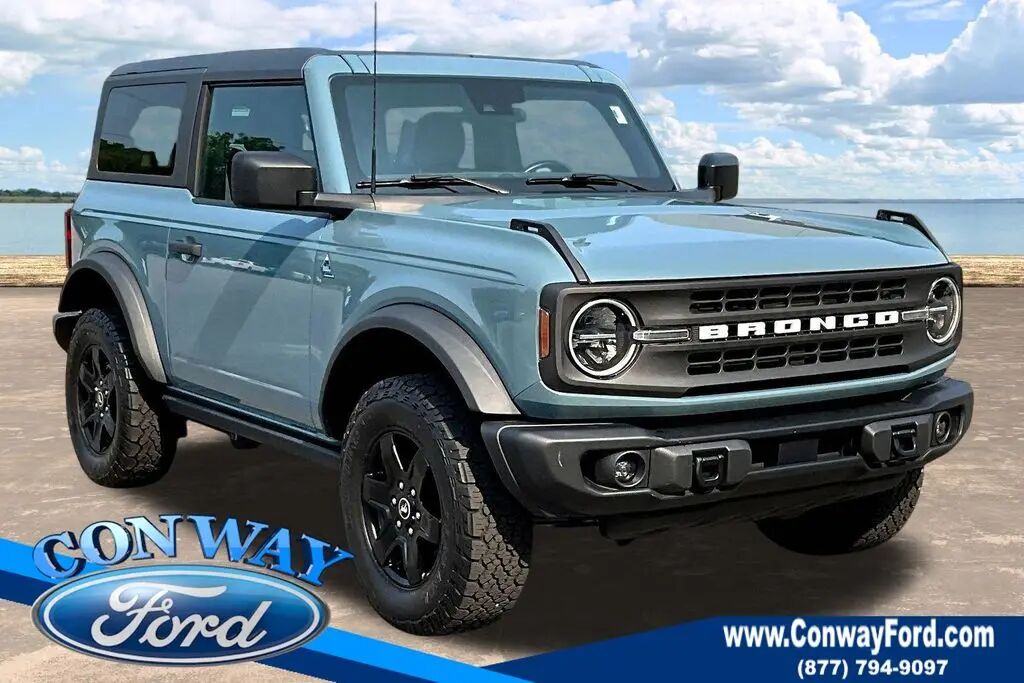 2023 Ford Bronco Black Diamond — photo 1 of 12