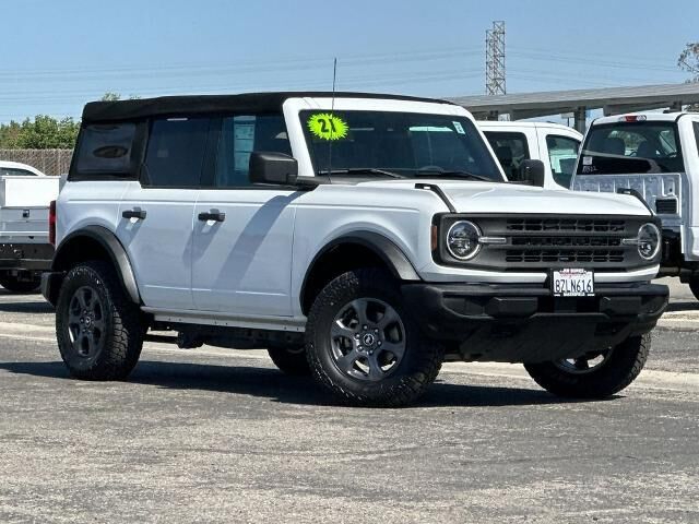 2021 Ford Bronco Base