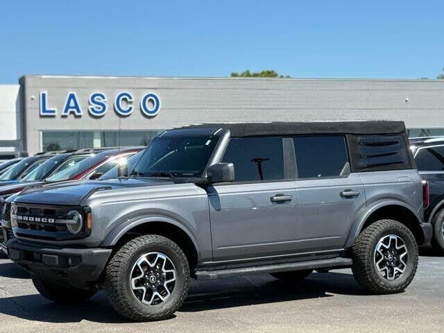 2021 Ford Bronco Outer Banks — photo 1 of 1