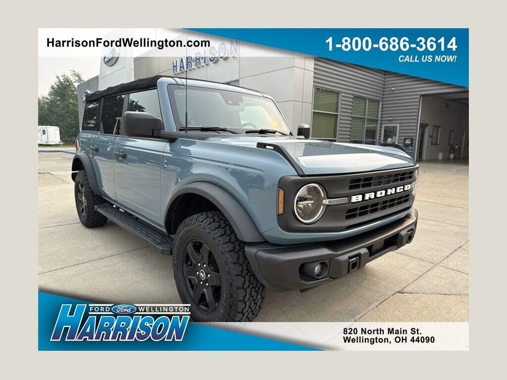 2022 Ford Bronco Base — photo 1 of 1