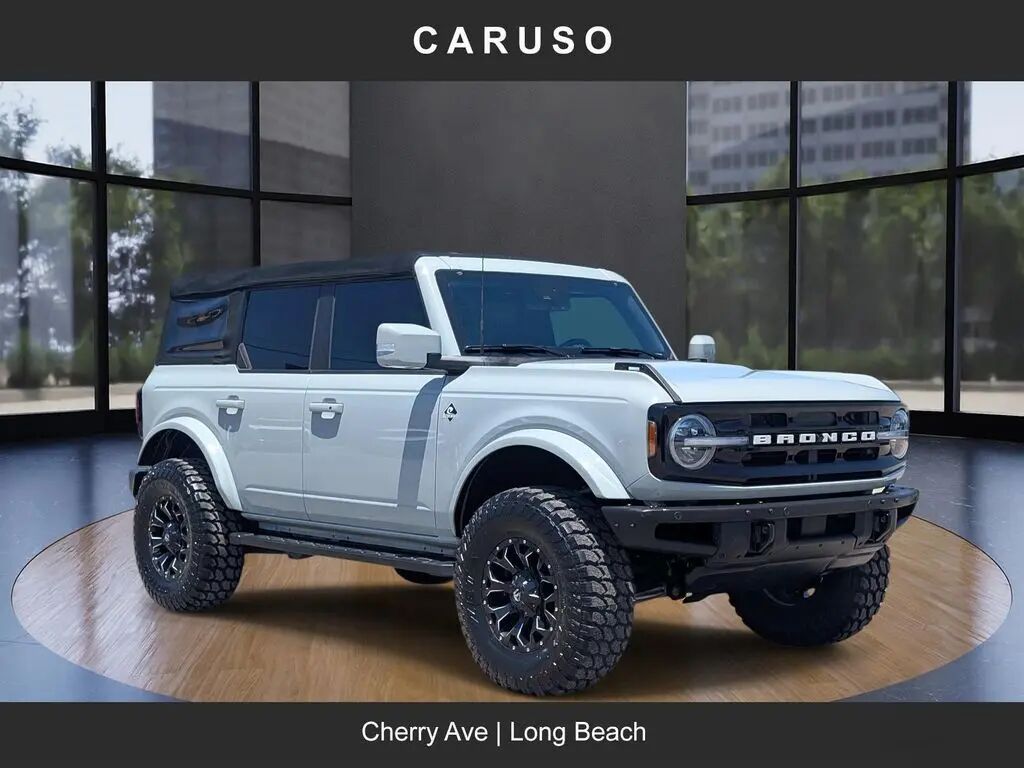 2021 Ford Bronco Outer Banks — photo 1 of 1