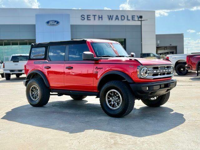 2021 Ford Bronco Base — photo 1 of 13