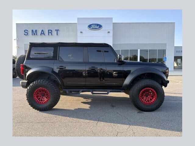 2022 Ford Bronco Base