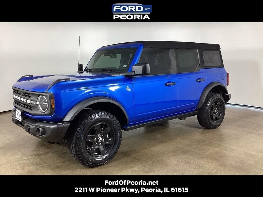2023 Ford Bronco Black Diamond — photo 1 of 1