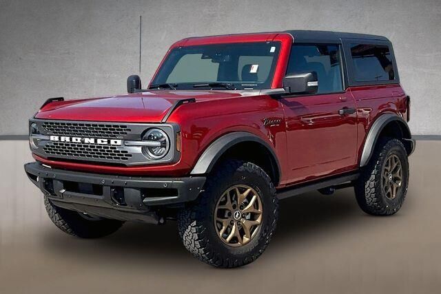 2023 Ford Bronco Base Advanced — photo 1 of 13