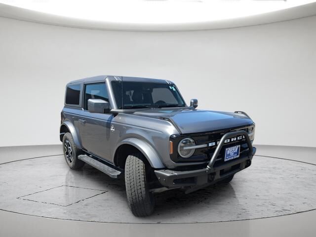2022 Ford Bronco Base Advanced — photo 1 of 2