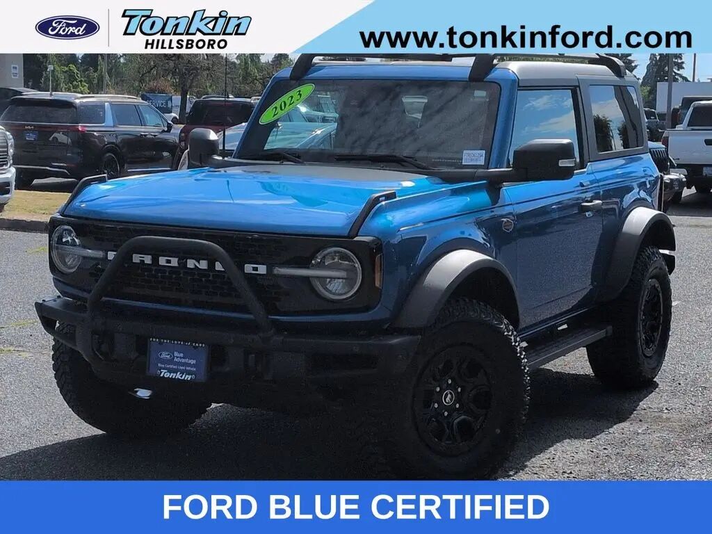 2023 Ford Bronco Base Advanced — photo 1 of 13