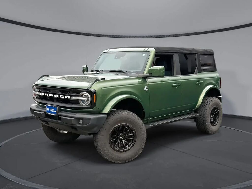 2022 Ford Bronco Base Advanced — photo 1 of 13
