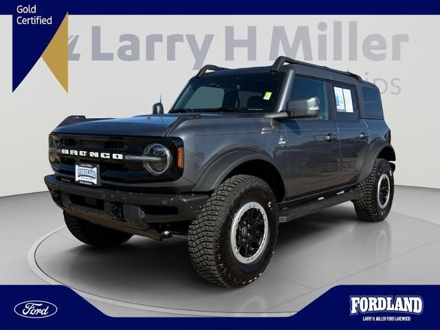 2022 Ford Bronco Base Advanced — photo 1 of 3