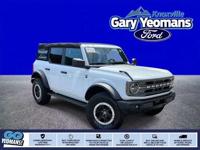 2023 Ford Bronco Base Advanced — photo 1 of 13