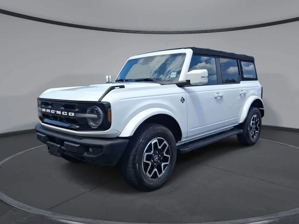 2022 Ford Bronco Black Diamond Advanced — photo 1 of 13