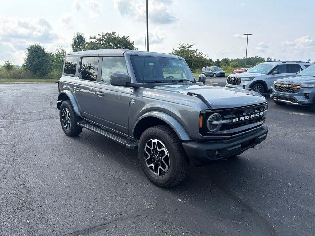 2022 Ford Bronco Badlands Advanced — photo 1 of 1