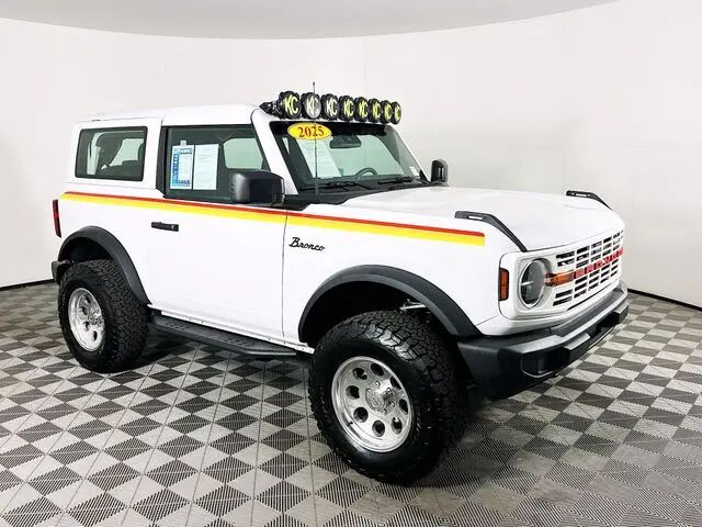 2025 Ford Bronco Base