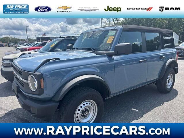 2025 Ford Bronco Base