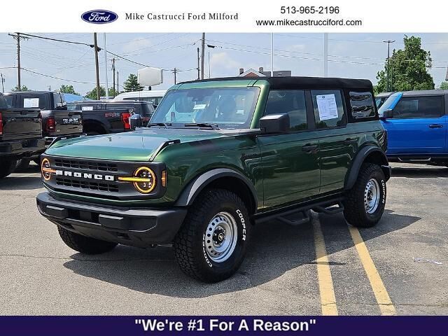 2025 Ford Bronco Base