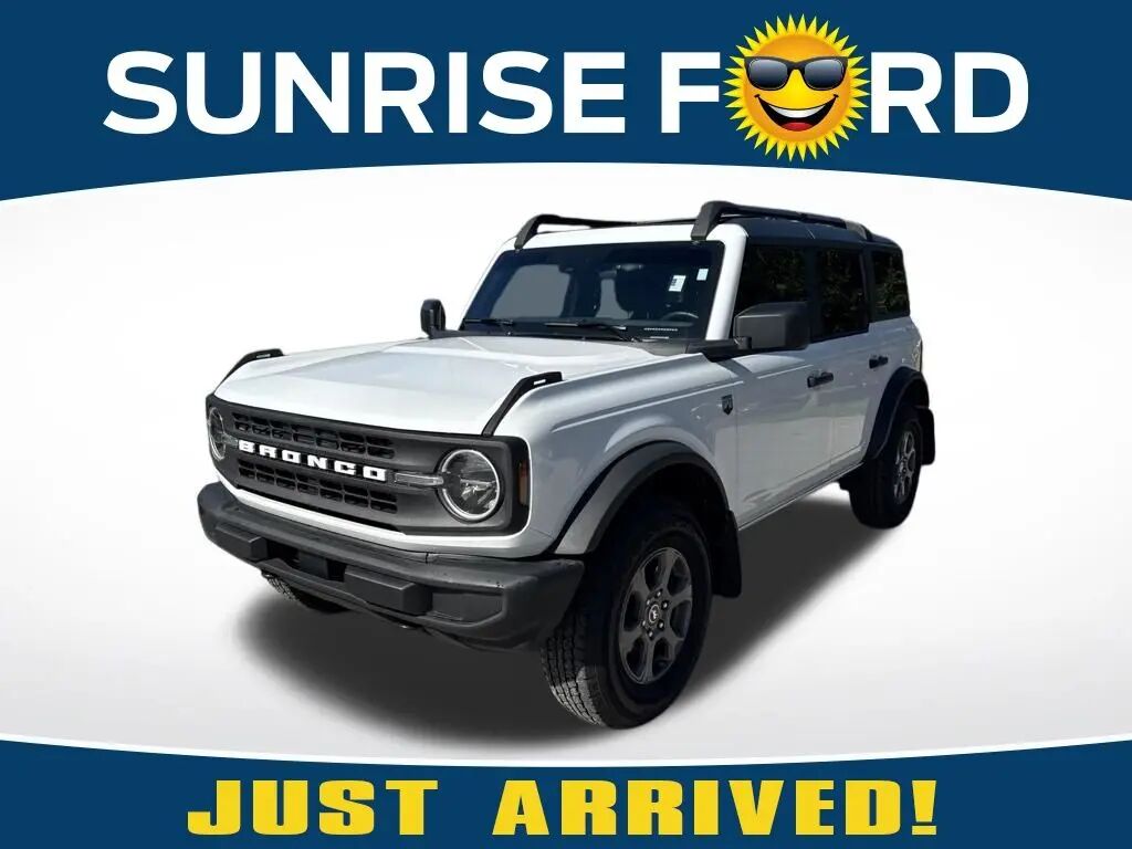 2025 Ford Bronco Big Bend — photo 1 of 13