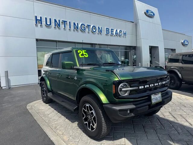 2025 Ford Bronco Outer Banks