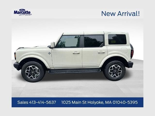 2025 Ford Bronco Outer Banks — photo 1 of 12