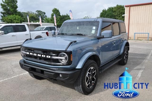 2024 Ford Bronco Outer Banks