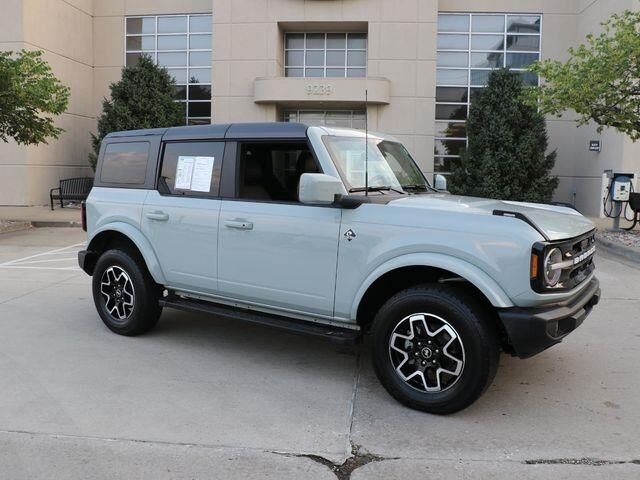 2024 Ford Bronco Outer Banks