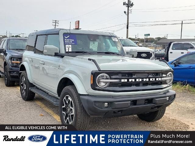 2024 Ford Bronco Outer Banks