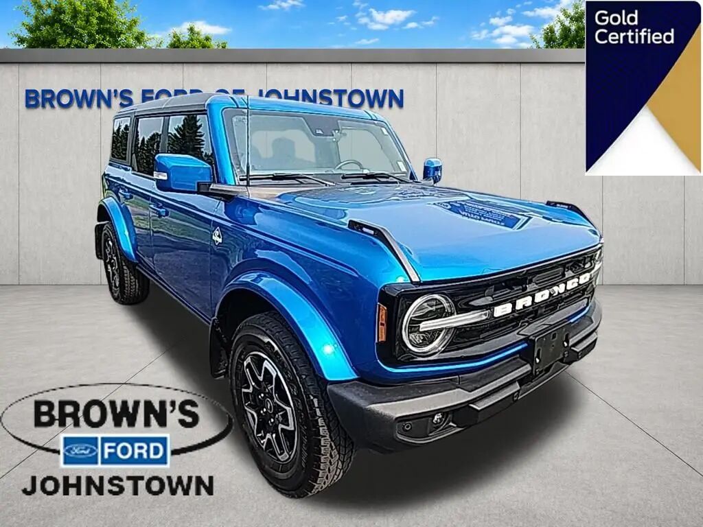 2024 Ford Bronco Outer Banks — photo 1 of 12